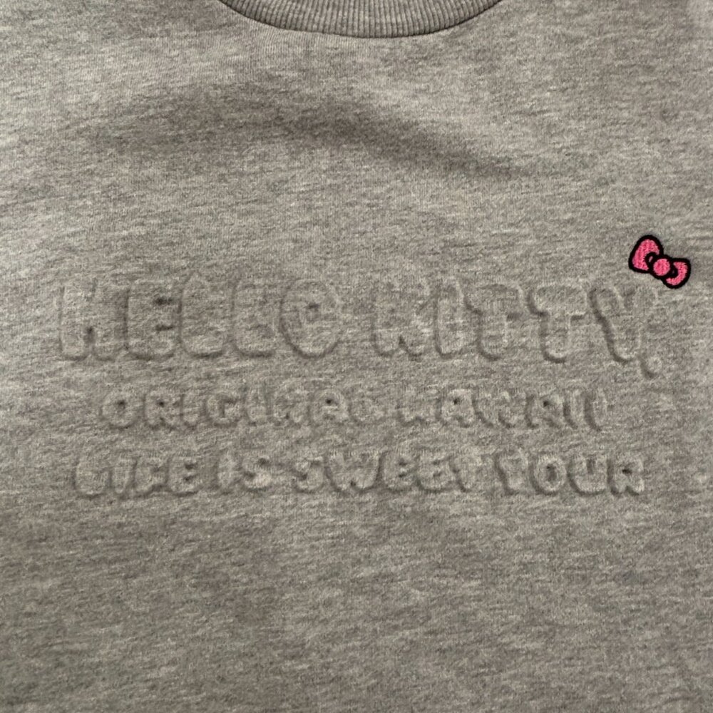 🎀 Hello Kitty x Shoe Palace Embossed Sweatshirt XS Gray Minimal Sanrio Crewneck - Picture 9 of 15